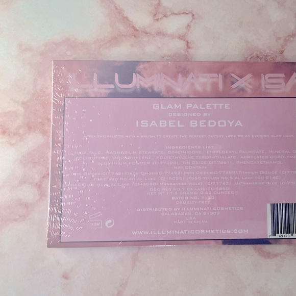 Illuminati Cosmetics Illuminati x Isa Eyeshadow Palette - Picture 2 of 3